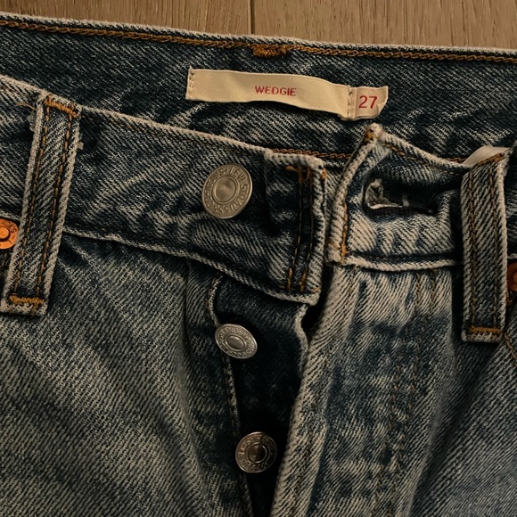 Levi’s wedgie jeans - Picture 6 of 8